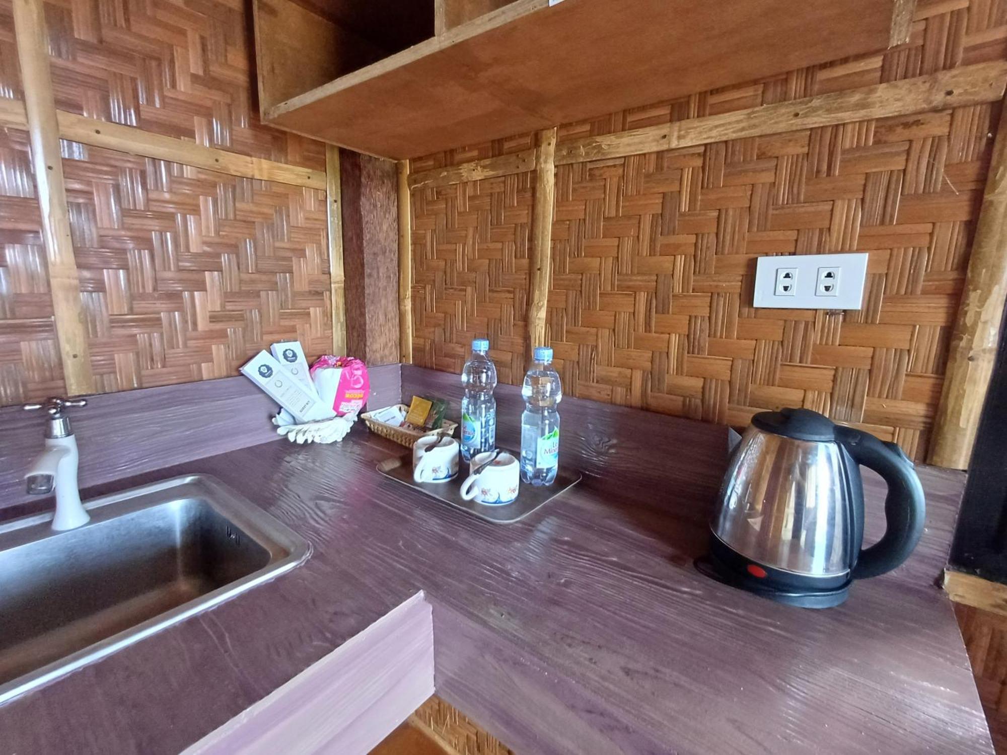 Almare Siquijor Guest house *
